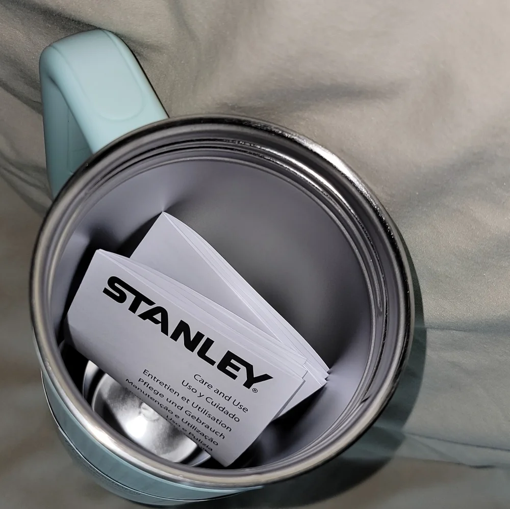 NEW 40oz Soft Rain Mint Stanley 2.0 Quencher Exclusive New in Box!! - Picture 5 of 9
